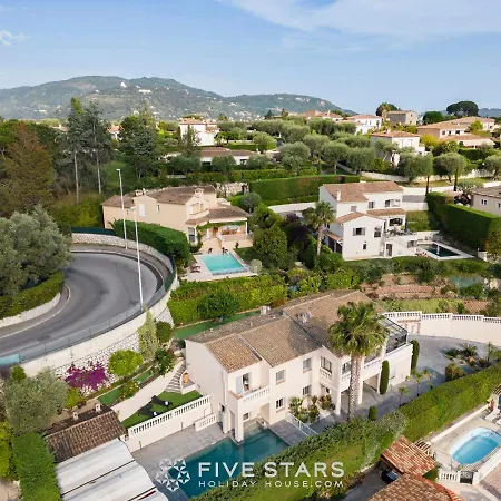 Elise Five Stars Holiday House * Niza