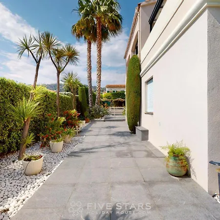 Elise Five Stars Holiday House Villa Niza